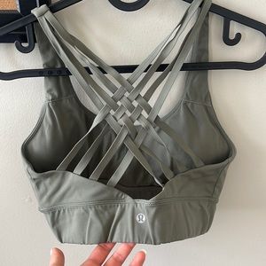 Lululemon sports bra